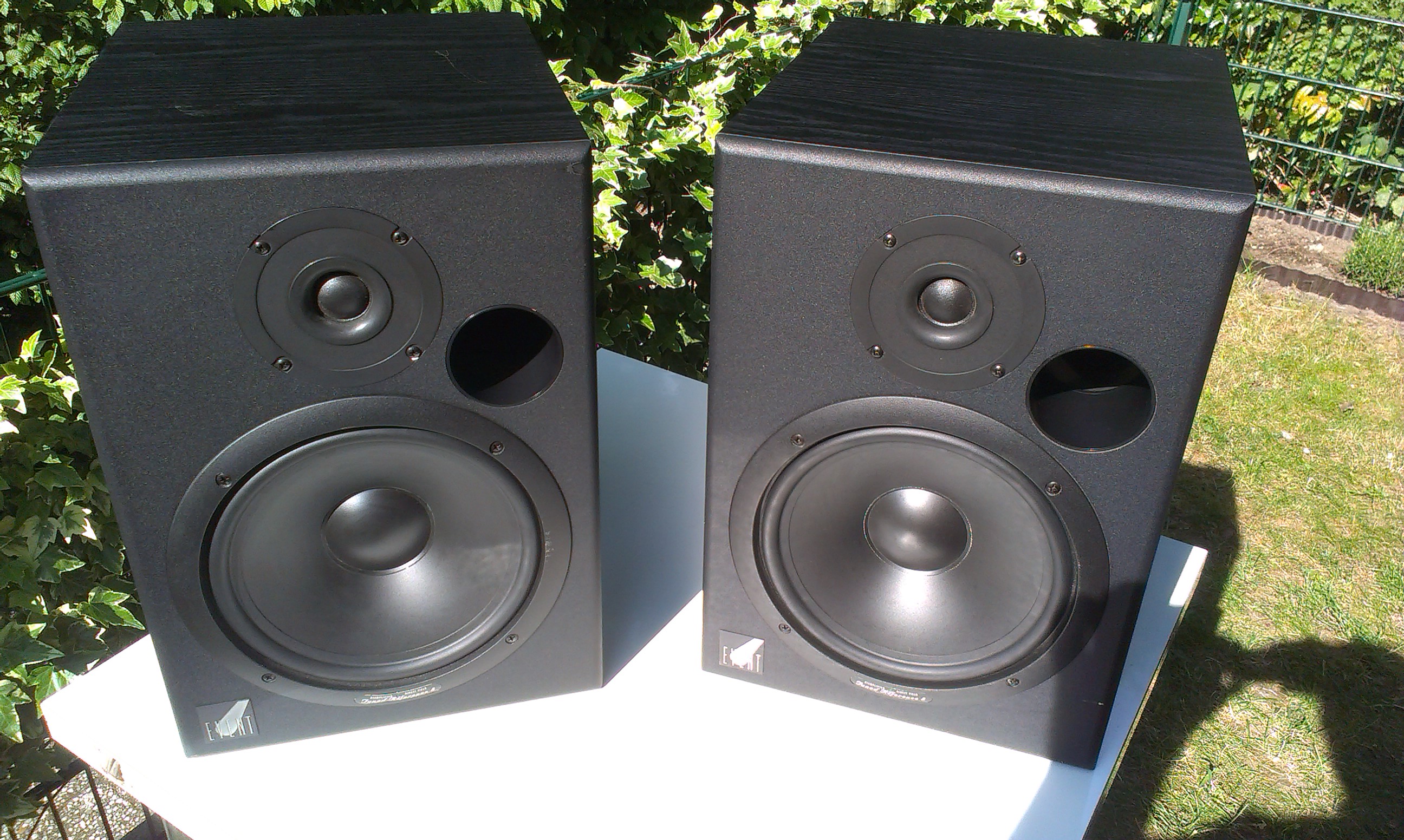 event tr8 monitors