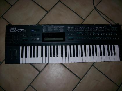 Yamaha Dx Iid Keyboard