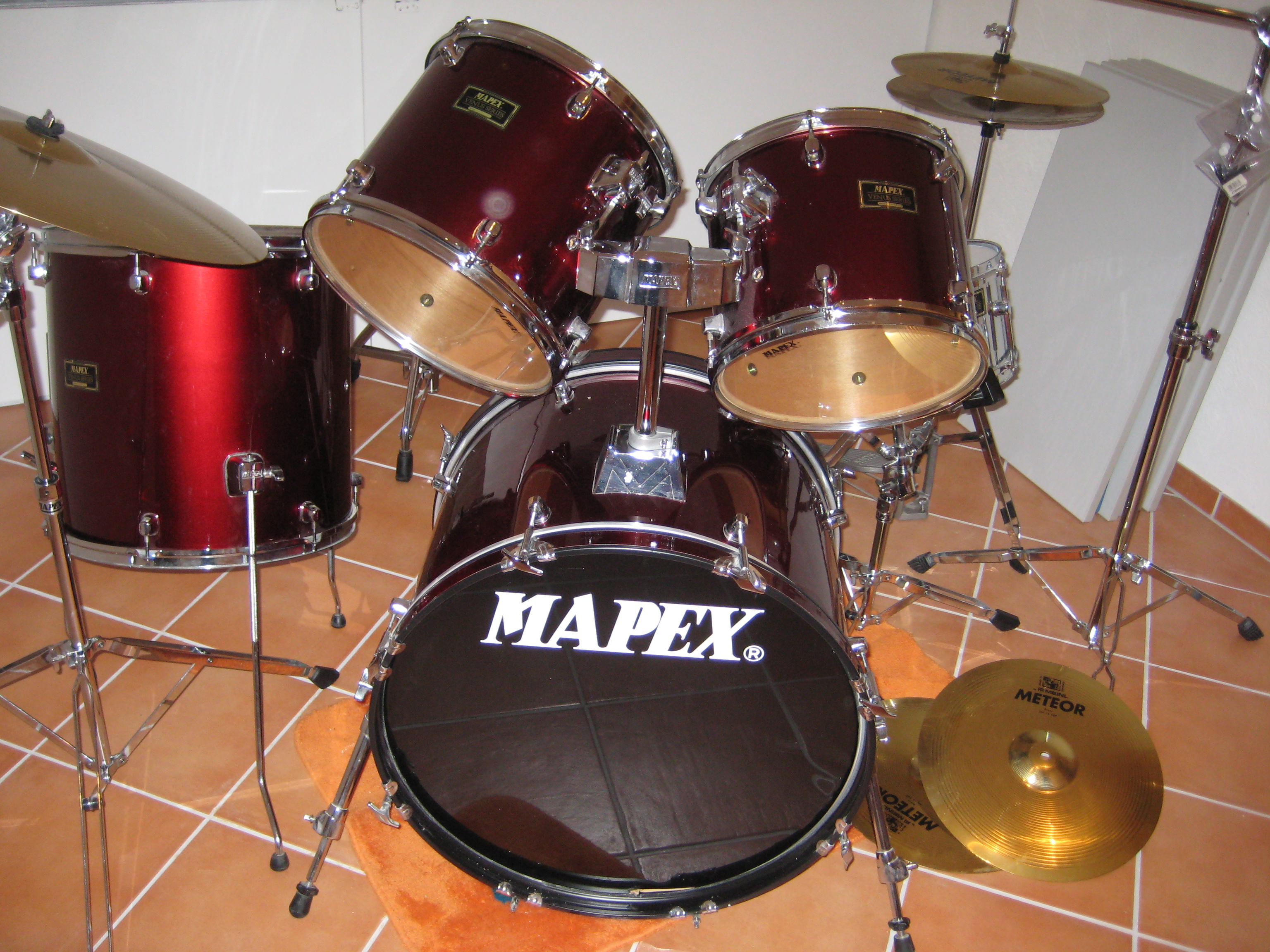 Mapex Schlagzeug V-Serie · Schlagzeug