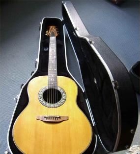 Ovation Electric Legend 1617