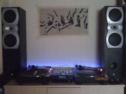 2X Reloop RP-4000 M3D + Orginal Verpackung + ca. 40 Vinyls (Techno/House/Electro