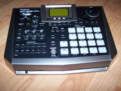 Roland SP 606