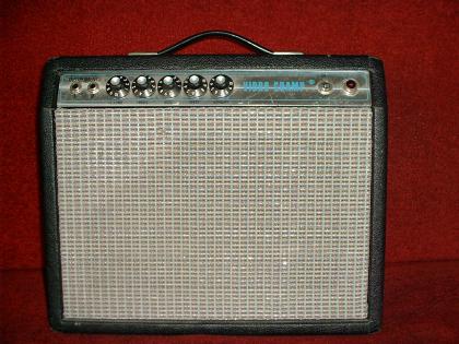 FENDER Vibro Champ