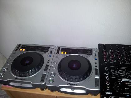 Verkaufe 2 Pioneer CDJ 800 MK 2 Zusammen 700 VHB