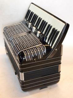 Hohner Morino V Artiste Accordion