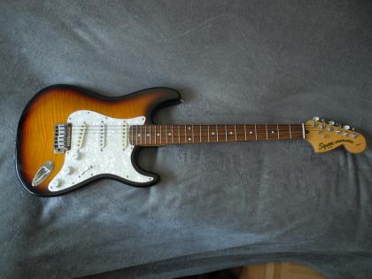 Squier Deluxe Stratocaster QMT Baujahr2020 E Gitarre