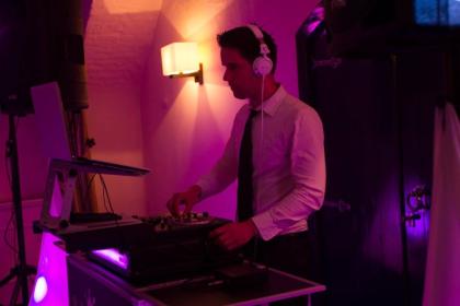 Der Event DJ Aachen ist ihr Allround Discjockey für Hochzeiten, Geburtstage