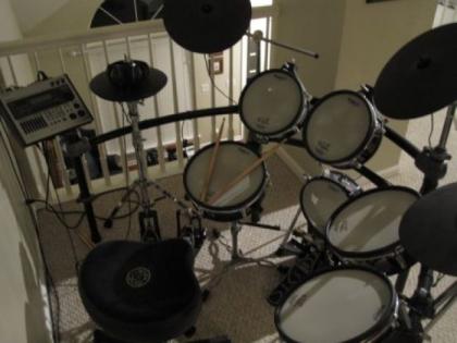 Roland TD-20KX V-Pro Electronic Drum Set------€1650.00 EUR