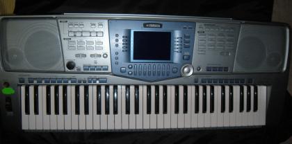 Yamaha PSR 1100 Keyboard