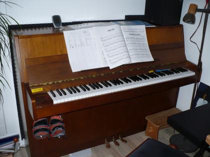 Kawai CX 4 Klavier in Kirsch-Holz