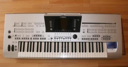 Yamaha Tyros 4