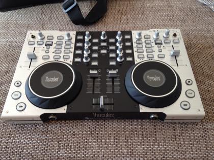 Hercules DJ Console 4-MX