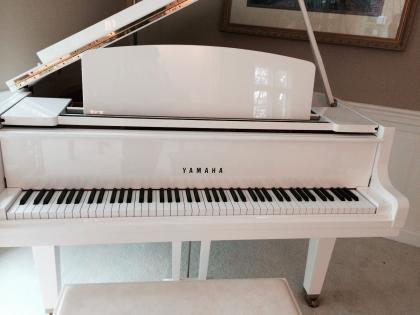 Yamaha GHI Baby Grand Piano