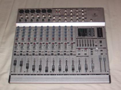 Mischpult Behringer MX1804X zu verkaufen