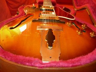 Gibson L4 (mit case)