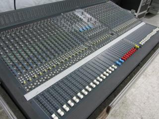 Soundcraft Series Two 32/8/8