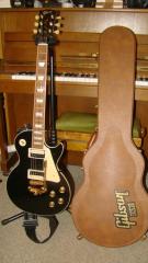 Gibson Les Paul Classic2020 black, mod. Les Trem, Rollensattel