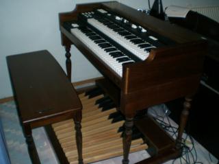 Hammond B3 Kopie, Strato-Orgel TWB-5