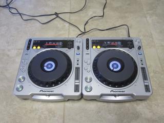 Pioneer CDJ 800 Mk2