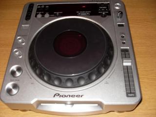 Zu Verkaufen...Pioneer CDJ 800 MK2....zu Verkaufen