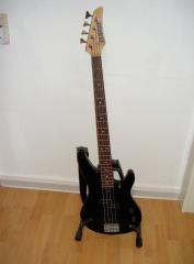 Yamaha RBX250 E-Bass schwarz zu verk.