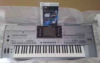 Yamaha Tyros 5 61 Note Keyboard & Tyros5 Speakers