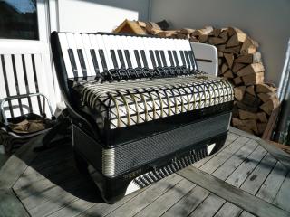 Hohner Altantic IV De Luxe 120 Bässe