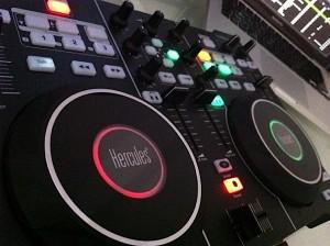 Zu verkaufen Hercules Dj4SET