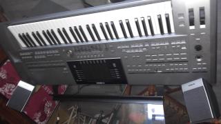 Keyboard Tyros 5