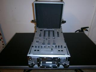 Dj mixer mit case