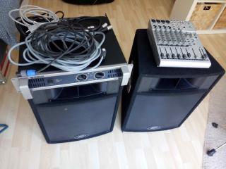 Soundsystem: 2 Boxen + Amplifier + Mischpult (+ Kabel)