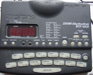 Hallo ich verkaufe mein Zoom Rhythmtrak RT-123