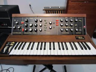 Minimoog Model D Moog Analog Synthesizer